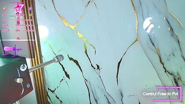 Snapshot of Lizz_Tender chatting on 10, 9, 2025 Lizz Tender online show from 10, 9, 2025