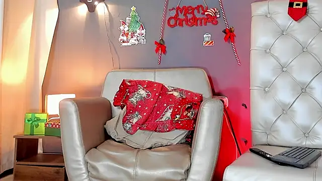 Snapshot of HerculesWheeler chatting on 17, 12, 2024 HerculesWheeler online show from 17, 12, 2024