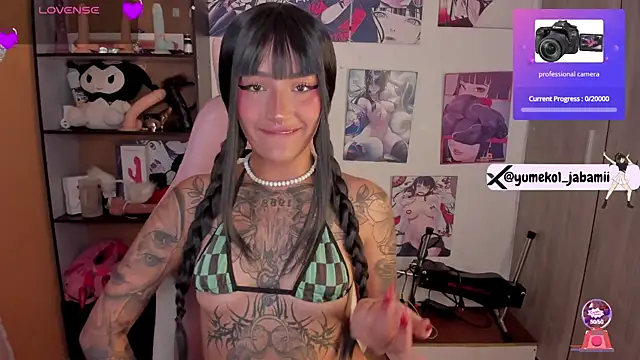 Snapshot of Sweet-bunny1 chatting on 9, 12, 2024 Sweet-bunny1 online show from 9, 12, 2024