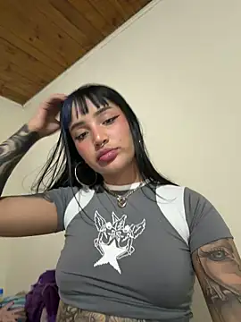 Sweet-bunny1 online show from 26, 4, 2026