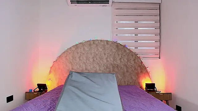 anisha x online show from 1, 12, 2025