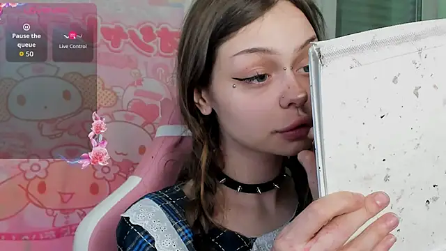 Snapshot of shy_melony chatting on 14, 3, 2026 shy melony online show from 14, 3, 2026