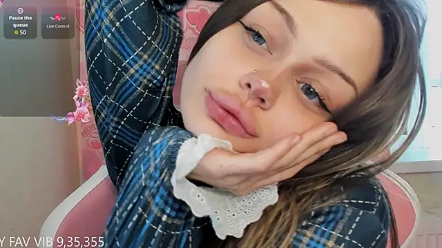 Snapshot of shy_melony chatting on 15, 3, 2026 shy melony online show from 15, 3, 2026