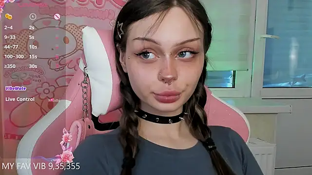 Snapshot of shy_melony chatting on 17, 3, 2026 shy melony online show from 17, 3, 2026