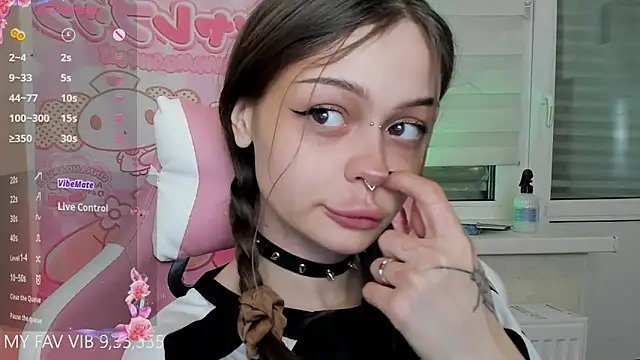Snapshot of shy_melony chatting on 24, 3, 2026 shy melony online show from 24, 3, 2026