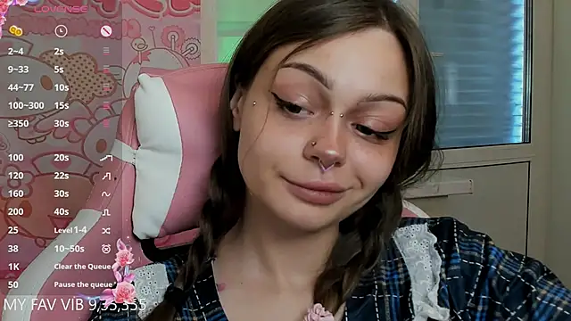 Snapshot of shy_melony chatting on 28, 3, 2026 shy melony online show from 28, 3, 2026