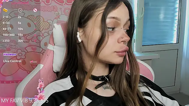 Snapshot of shy_melony chatting on 31, 3, 2026 shy melony online show from 31, 3, 2026