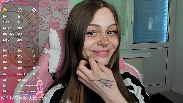 Snapshot of shy_melony chatting on 1, 4, 2026 shy melony online show from 1, 4, 2026