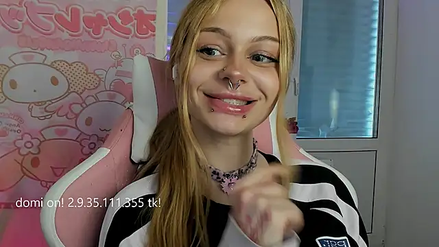 Snapshot of shy_melony chatting on 4, 5, 2026 shy melony online show from 4, 5, 2026
