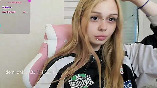 Snapshot of shy_melony chatting on 22, 6, 2026 shy melony online show from 22, 6, 2026