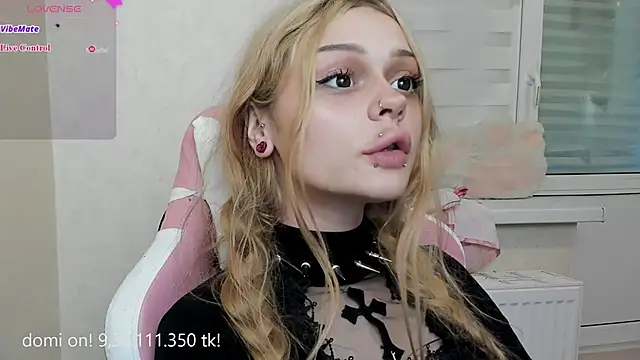 Snapshot of shy_melony chatting on 3, 7, 2026 shy melony online show from 3, 7, 2026