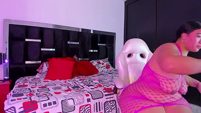 Tasha Sant online show from 19, 11, 2025