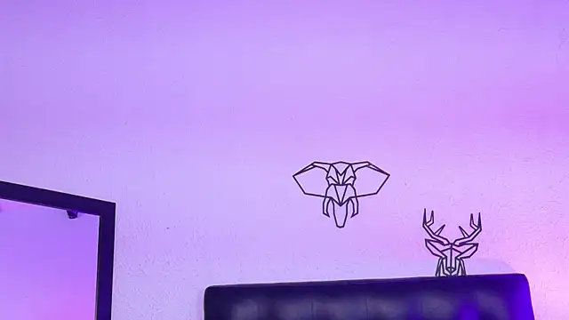 Skinny hottie18 online show from 8, 2, 2025