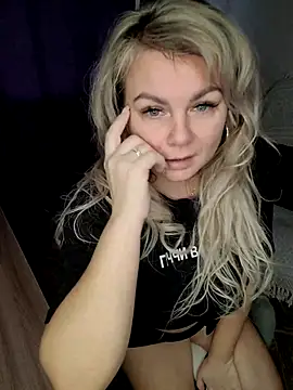 candy queeen online show from 27, 10, 2025