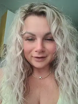 candy queeen online show from 30, 5, 2026