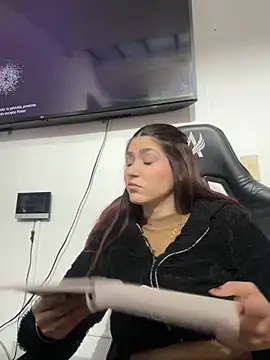 AnnyCherry  online show from 11, 5, 2026