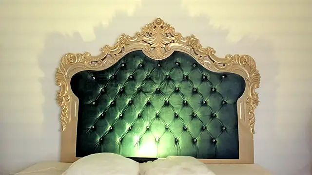 Snapshot of Ari_sunshine_ chatting on 12, 9, 2025 Ari sunshine online show from 12, 9, 2025