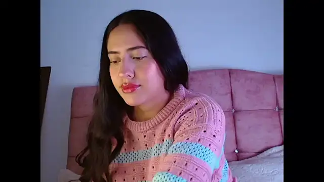 Paris-love online show from 2, 11, 2025