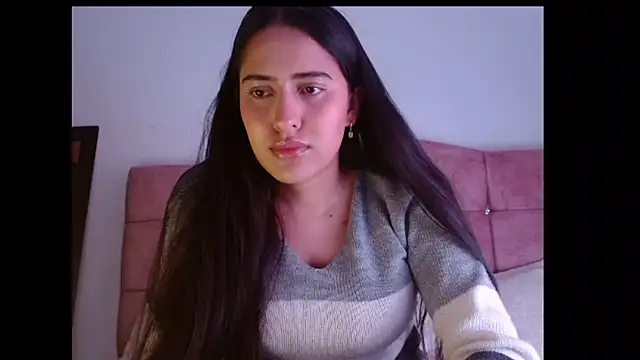 Paris-love online show from 10, 11, 2025