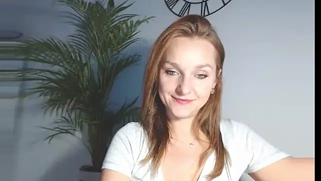 AliciaDesire online show from 19, 11, 2025