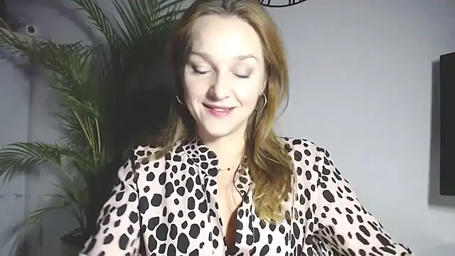 AliciaDesire online show from 19, 12, 2025