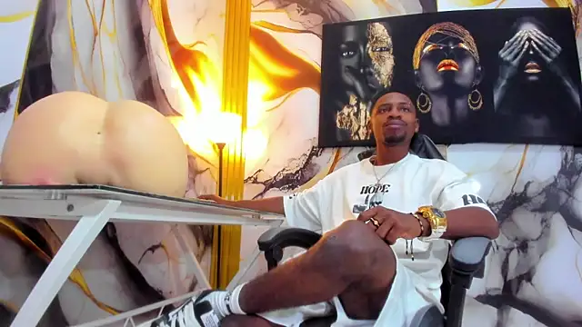 Snapshot of Thomas_shelbys chatting on 8, 10, 2025 Thomas shelbys online show from 8, 10, 2025