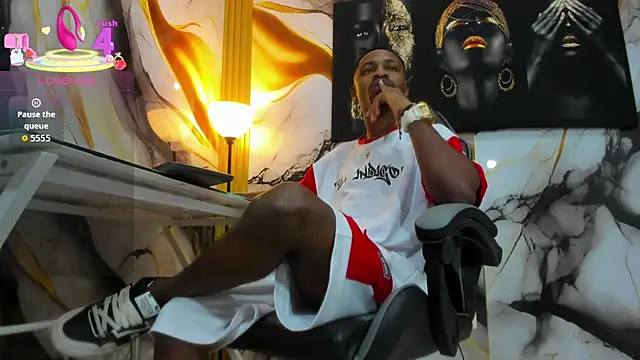 Snapshot of Thomas_shelbys chatting on 18, 10, 2025 Thomas shelbys online show from 18, 10, 2025