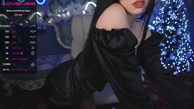 KitnissKiss online show from 9, 12, 2024
