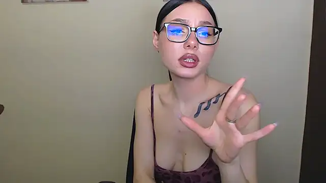 Cutesweetheart online show from 20, 1, 2025