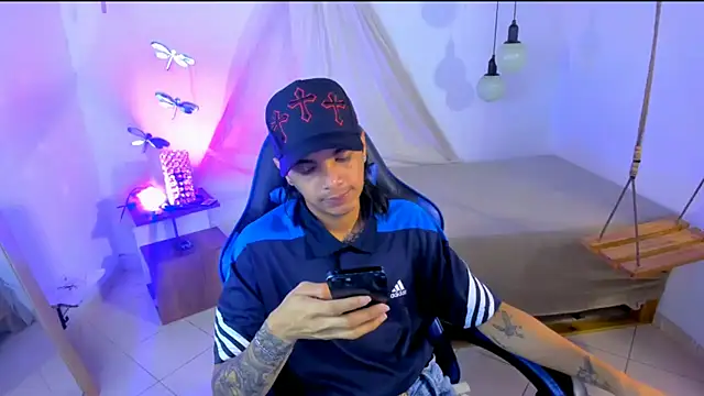 Snapshot of Brand_habes chatting on 2, 4, 2026 Brand habes online show from 2, 4, 2026