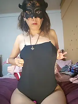 Lunababymylove online show from 28, 9, 2025