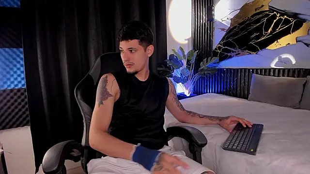 kyle smithxx online show from 7, 2, 2026