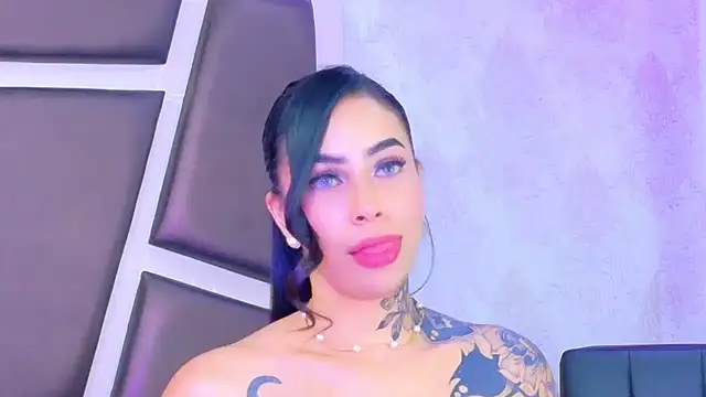 GiahDaniels online show from 13, 5, 2026