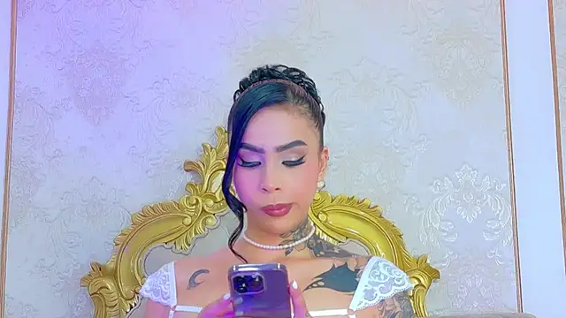 GiahDaniels online show from 19, 5, 2026