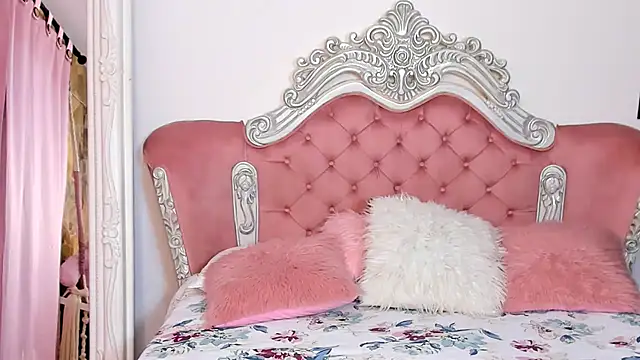 AngelineConnor online show from 8, 2, 2025