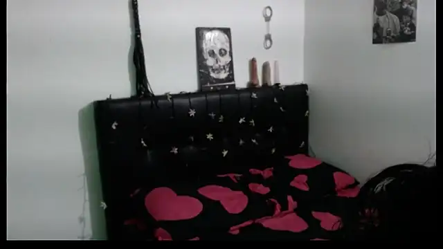 Bonnie-Clark online show from 5, 4, 2026