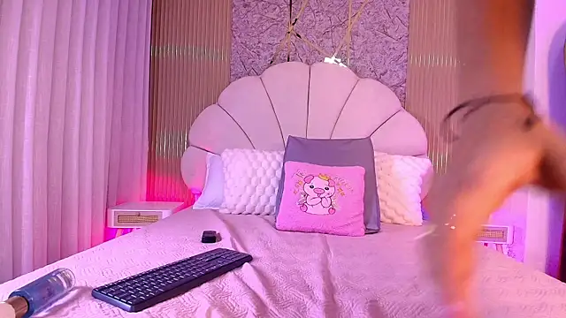 nata luna online show from 20, 11, 2025