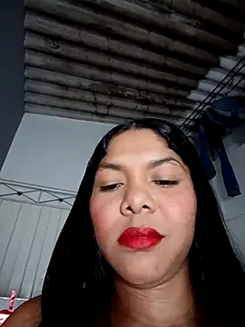 Snapshot of DIORA_Latina chatting on 14, 2, 2026 DIORA Latina online show from 14, 2, 2026