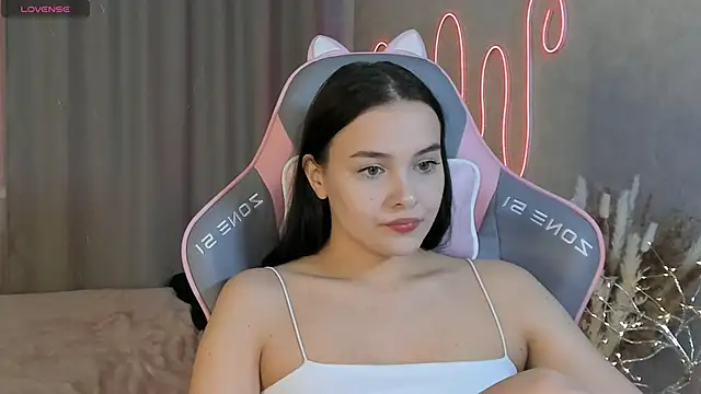  Sweetie  online show from 21, 3, 2025