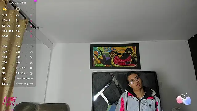 Vahiolet smith online show from 25, 10, 2025