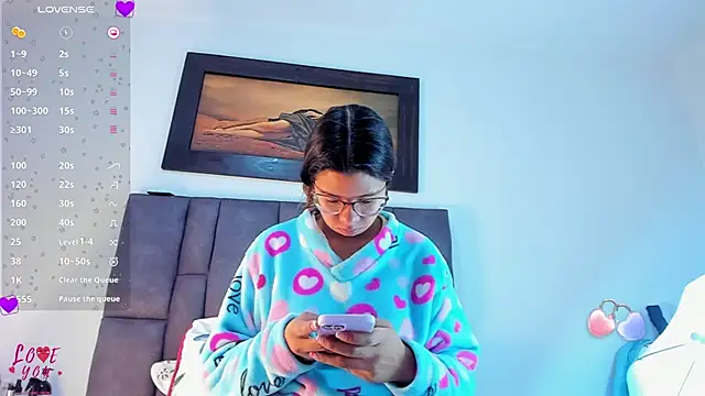 Vahiolet smith online show from 14, 2, 2026