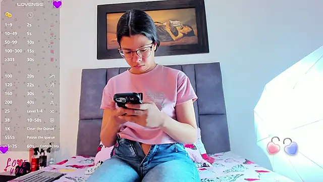 Vahiolet smith online show from 21, 3, 2026