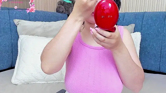 angeline teen online show from 13, 11, 2025