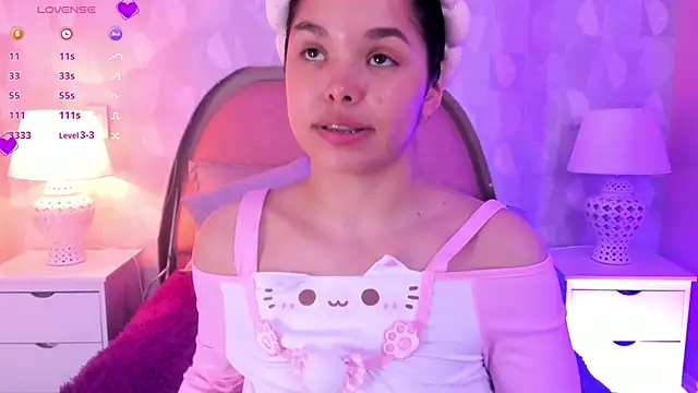 Snapshot of angeline_teen chatting on 21, 4, 2026 angeline teen online show from 21, 4, 2026