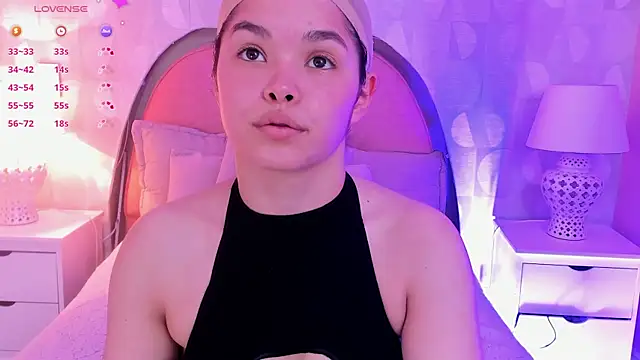 Snapshot of angeline_teen chatting on 6, 5, 2026 angeline teen online show from 6, 5, 2026
