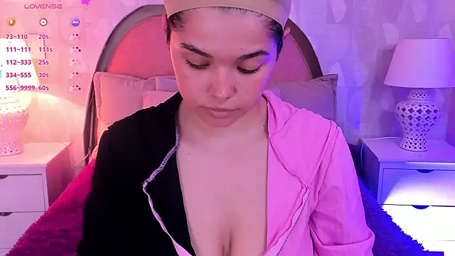 Snapshot of angeline_teen chatting on 7, 5, 2026 angeline teen online show from 7, 5, 2026