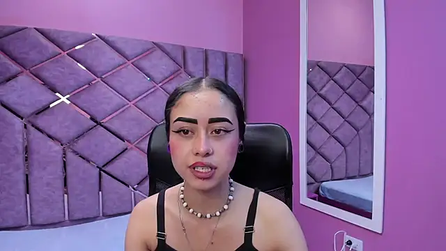 Snapshot of AnnySweett_ chatting on 22, 10, 2025 AnnySweett online show from 22, 10, 2025