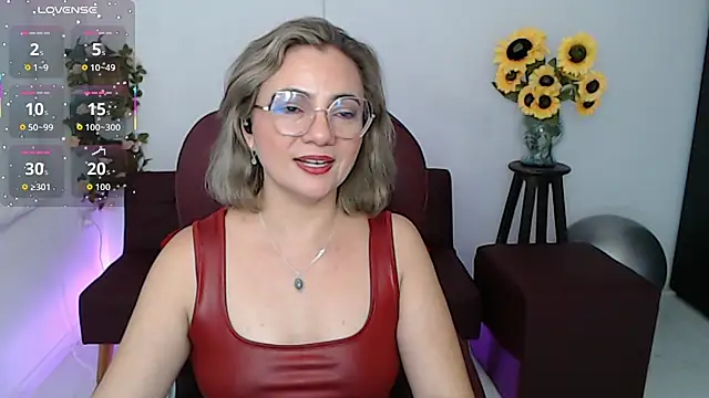 Snapshot of Ghada_milf chatting on 24, 4, 2026 Ghada milf online show from 24, 4, 2026