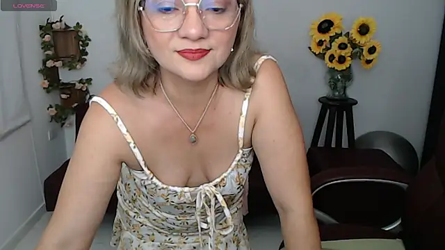 Snapshot of Ghada_milf chatting on 3, 5, 2026 Ghada milf online show from 3, 5, 2026