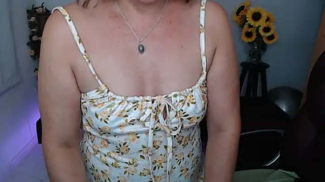 Snapshot of Ghada_milf chatting on 15, 5, 2026 Ghada milf online show from 15, 5, 2026